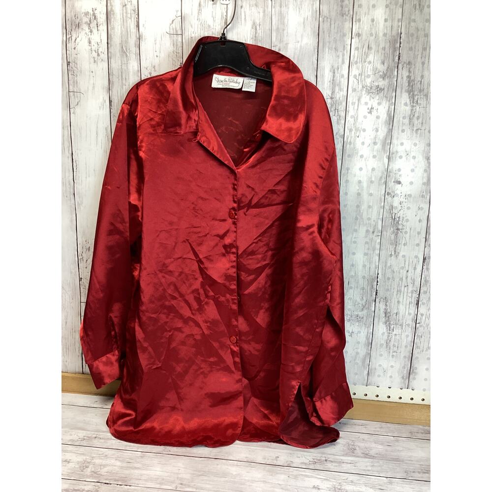 Women’s Red Long Sleeve Night/Sleep Shirt Button Down Size Large